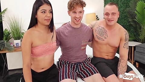 Beef Cake On The Bottom! Maximus Kelly Gets Tenderized By Kane Hardy & Yulissa Fox!