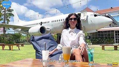 I Asked A Stranger To Take A Photo Of Me On The Beach And He Fucked Me In Hotel And Came On My Face