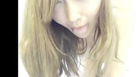 Cute beautiful girl live chat