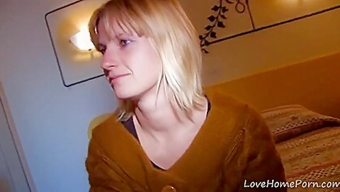 Angelic Blond Hair Babe Is A Devil In The Sack