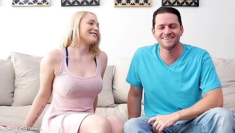 Newbie Slut Cant Stop Squirting For Her First - Hadley Viscara