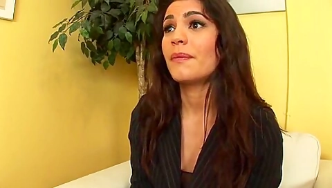 Doctor Loves To Fuck Patient